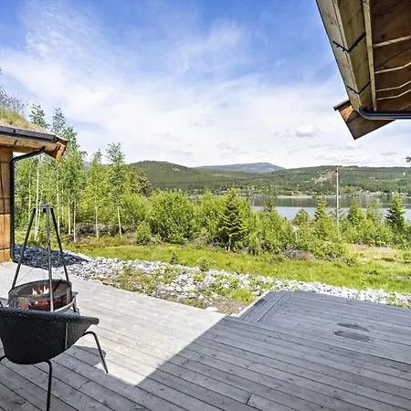 Dom wakacyjny Nydelig Og Usjenert Hytte Naer Fla, Fjell Og Vann.