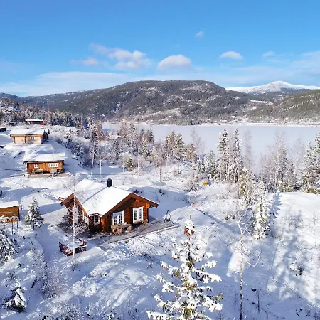 Nydelig Og Usjenert Hytte Naer Fla, Fjell Og Vann. *
